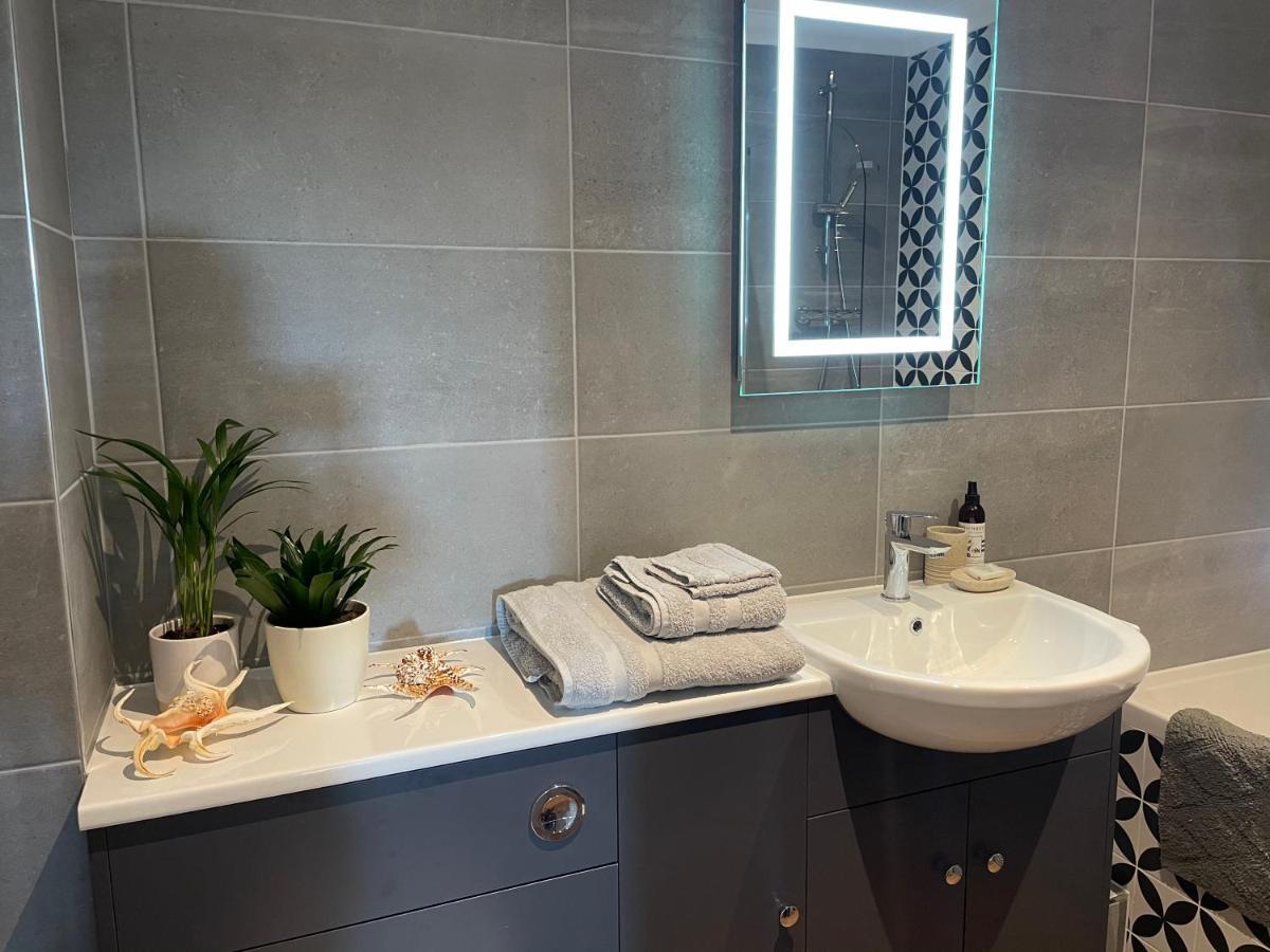 Spacious Luxury Flat In Swanage, Close To Beach With Parking Dış mekan fotoğraf